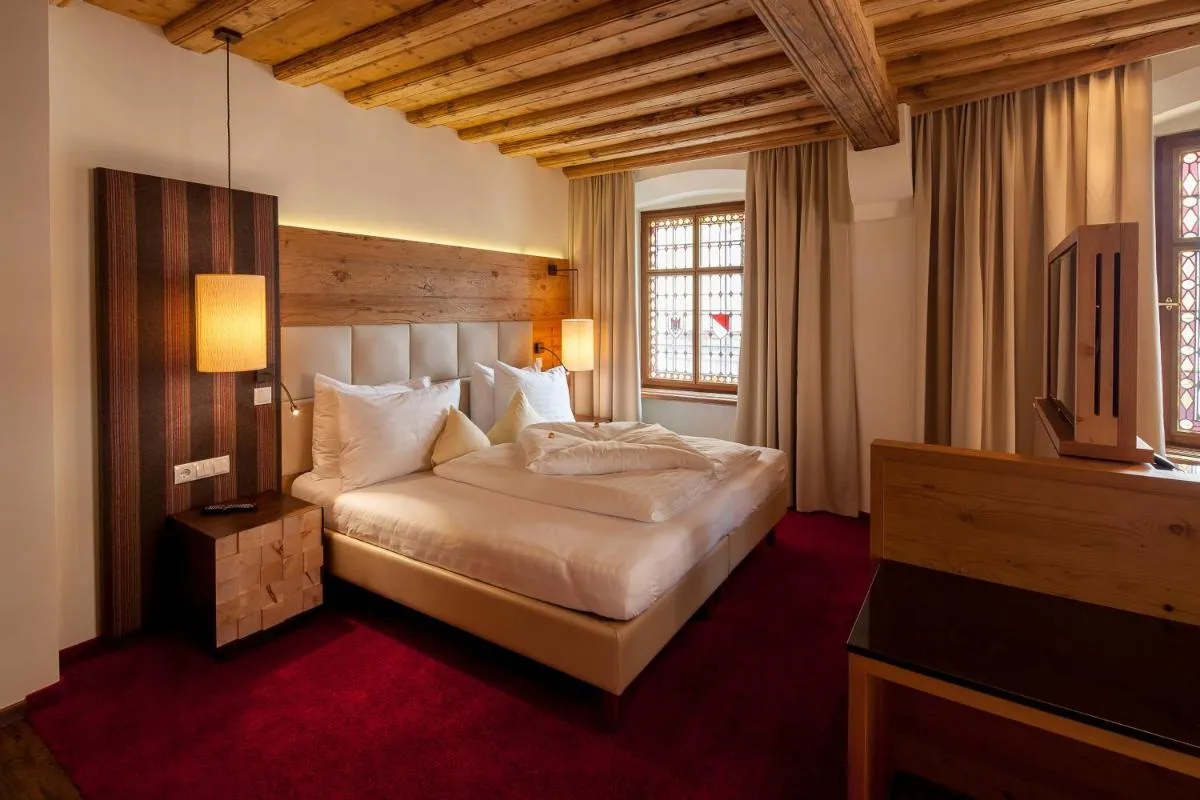 Image 1 of BEST WESTERN Plus Hotel Goldener Adler Innsbruck