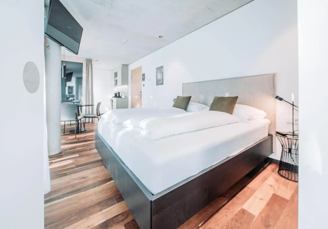 Image of Blackhome Innsbruck City South I contactless check-in