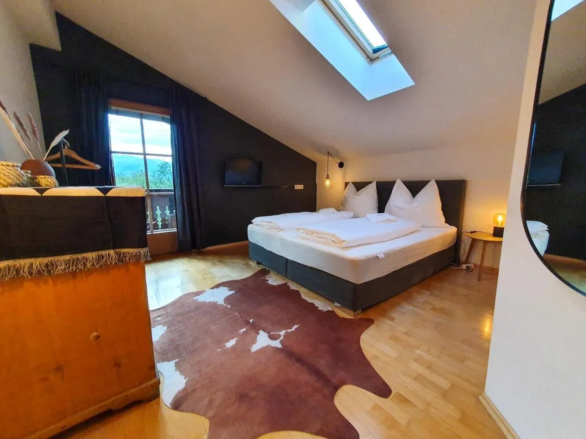 Image 5 of Gruberwirt Apartment mit Blick auf die Berge GW 8