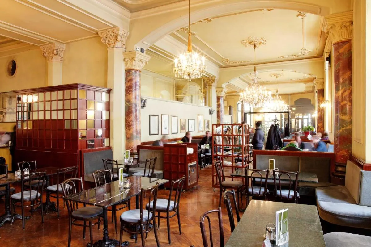 Image 2 of Hotel Central