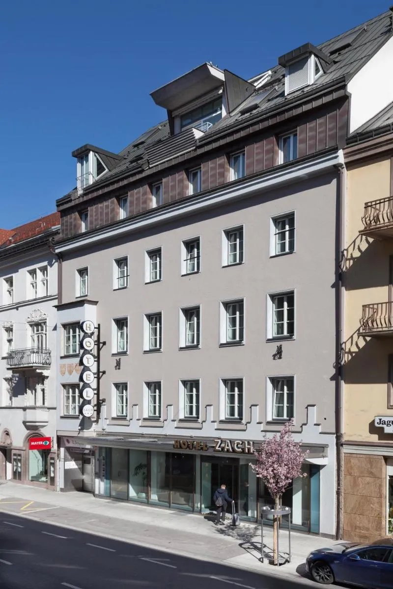 Image 3 of Hotel Zach