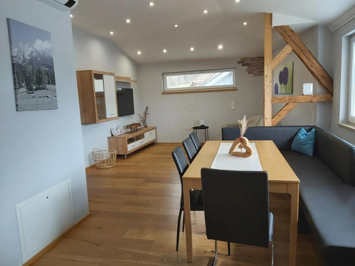 Image 3 of Penthouse-Feeling MaBeA