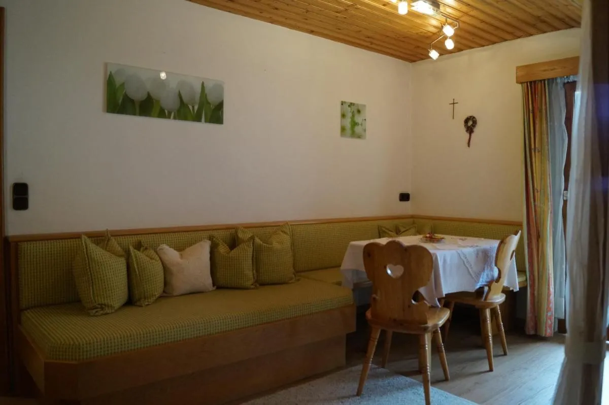 Image 2 of Schusterhof