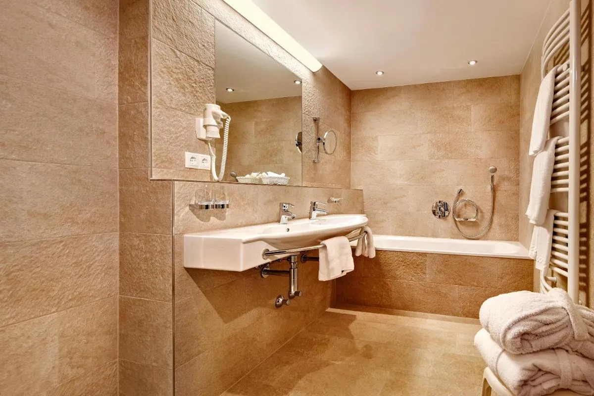 Image 2 of Sporthotel Igls