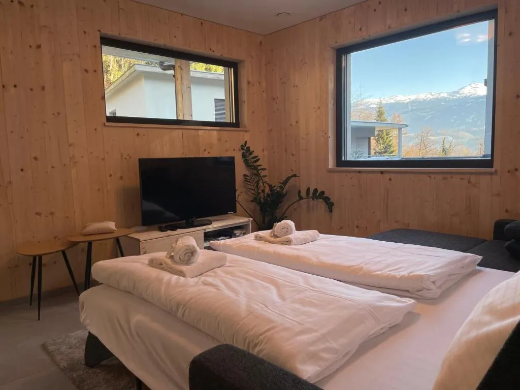 Image of Waldblick – modern wohnen – Self-Check-In – direkt am Wald – kein Verkehr – in 10 Minuten im Innsbrucker Zentrum – vorm Haus parken